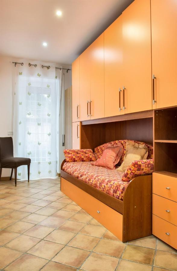 Apartment Con Giardino Via Silvestri Rom